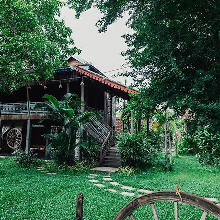 Phum Khmer Lodge Siem Reap Exterior foto