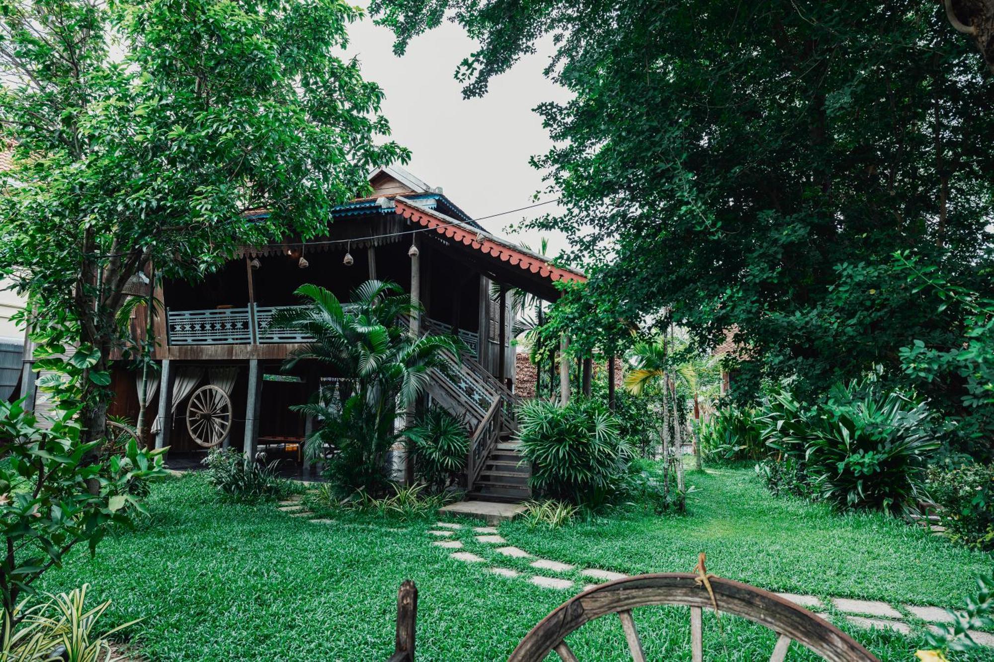 Phum Khmer Lodge Siem Reap Exterior foto